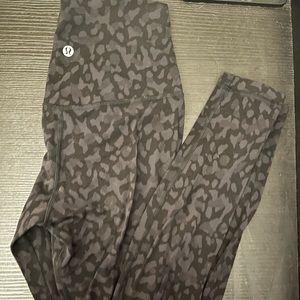 Lululemon Align High Rise 28”